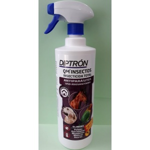 Tratamiento insecticida para entornos ganaderos. Insecticida listo al uso de amplio espectro contra todo tipo de insectos rastreros y voladores. TRATAMINETO INSECTICIDA PARA ENTORNOS GANADEROS. Insecticida listo al uso de amplio espectro contra todo tipo de insectos rastreros y voladores. Elimina pulgas, garrapatas, mosquitos, moscas, a aros, piojillos.... Indicado para el tratamiento de parásitos externos en entornos ganaderos y de animales de compañía: establos, cuadras, perreras, pajareras, vehículos de transporte, etc. Actua de forma muy rápida y su acción es de larga persistencia, con una duración de hasta 3 meses. Formula de gran eficacia, potenciada con BPO, que multiplica su eficacia insecticida, proporcionando excelentes resultados contra todo tipo de insectos. APLICACIÓN: mediante pulverización. Secado rápido. ANTES DE USAR EL PRODUCTO LÉASE DETENIDAMENTE LA ETIQUETA. MODO DE EMPLEO: Pulverizacion localizada y dirigida a superficies, zócalos y suelos del producto puro. No podrá aplicarse de forma aérea. No aplicar sobre alimentos ni utensilios de cocina. No podrá aplicarse sobre superficies donde se manipulen, preparen o hayan de servirse o consumirse alimentos. No utilizar en presencia de personas y/o animales domésticos. Ventilase adecuadamente antes de entrar en el recinto donde se realiza la aplicación. No aplicar en lugares vivibles ni accesibles a los niños y a los animales domésticos. No mezclar con otros productos químicos. Evitar el contacto con las superficies tratadas. Mantener el producto en su recipiente original y no reutilizar el envase. USO POR EL PÚBLICO EN GENERAL. Nº Regsitro D.G.S.P.: 18-30-09371 Nombre Registró: QN Insectos. COMPOSICIÓN: - Cipermetrina 40/60............... 0,10% - Tetrametrina........................ 0,20% - Butoxido de piperonilo.......... 0,60% - Sustancia de sabor amargo... 0,0025% - Excipientes c.s.p. ................ 100%