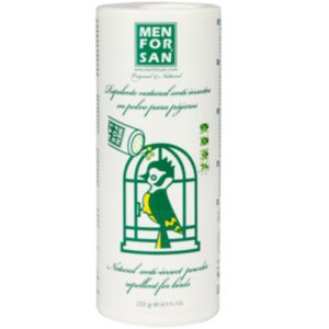 Menforsan Polvo 250 Gramos, Antipiojillos, desisfectante. Repelente natural antinsectos en polvo para pájaros es un potente y efectivo antiparasitario recomendado para diferentes tipos de ave (canarios, loros, periquitos y palomas). Contiene ingredientes naturales y una gran capacidad repelente contra insectos sin poner en riesgo la salud de tu mascota ni la tuya, ya que no es tóxico. Su acción es inmediata. Contiene extracto de Neem, insecticida de origen natural que no provoca ningún efecto secundario adverso o tóxico e incluye dentro de su fórmula agentes desodorizantes que eliminan los malos olores. Para obtener mejores resultados, debes aplicar este producto no solo en tu ave, sino también en su entorno (posaderos, bandeja, nidos, paredes y esquinas). Composición: Talc, Melia Azadirachta L., Propylene Glycol, Aqua, Methylparaben, Ethylparaben, Butylparaben, Propylparaben, Phenoxyethanol, Parfum (Hexylcinnamal, Citronellol, Coumarin, Geraniol, Buthylphenyl Methylpropional). Uso indicado: Espolvorear el producto en los huecos de los posaderos, bandeja, nidos, y también en paredes y esquinas cercanas a la jaula Formato disponible: Bote 250 gr.